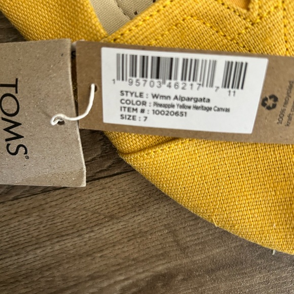 Toms Pineapple Yellow Alpargata Canvas Shoes - Picture 2 of 5
